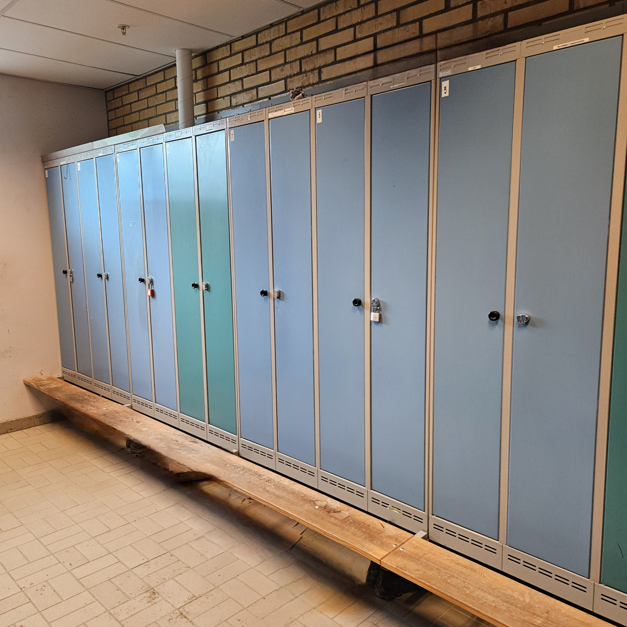 Klädskåp med dubbel funktion – SONO, 2x30