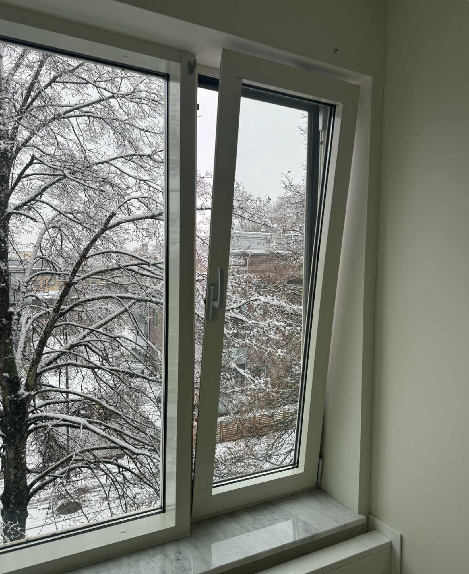 Aluminiumfönster 2340 mm - 2-glas, argonfyllda fast + öppningsbart